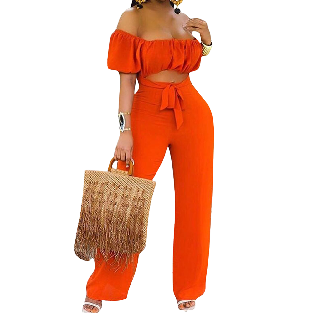 Fashionable Jumpsuit With a Collar